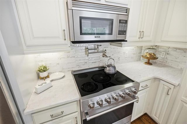 10 PAMELA PARKWAY, Palm Coast, FL 32137