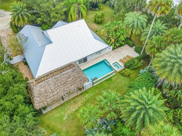 10 PAMELA PARKWAY, Palm Coast, FL 32137