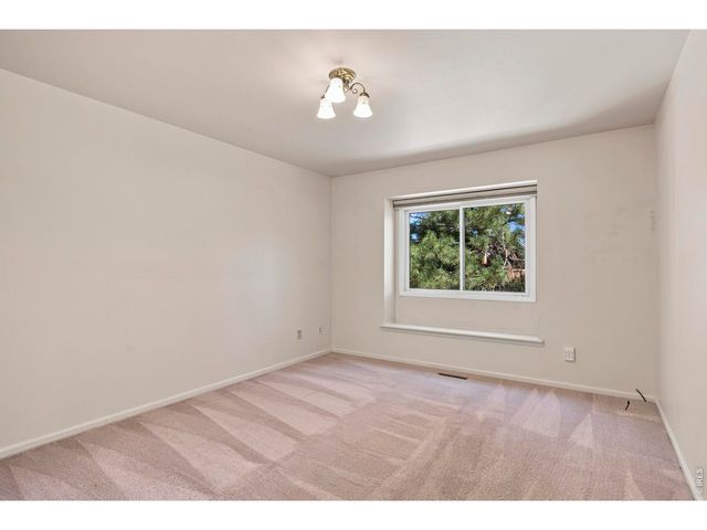 1050 Cunningham Dr E-3, Fort Collins, CO 80526