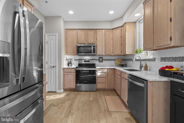 8217 QUILL POINT DR, Bowie, MD 20720