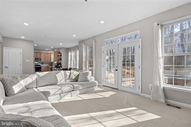 8217 QUILL POINT DR, Bowie, MD 20720