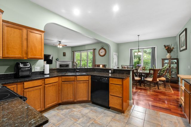 48655 Beulah Way, Mattawan, MI 49071