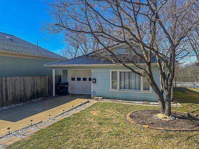 823 Goddard Avenue, Zanesville, OH 43701