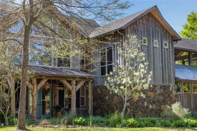 3702 County Road 151, Bedias, TX 77831