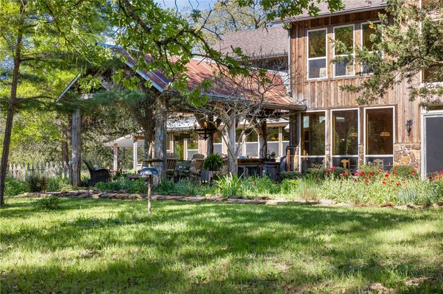 3702 County Road 151, Bedias, TX 77831