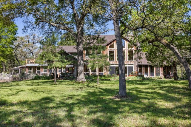3702 County Road 151, Bedias, TX 77831