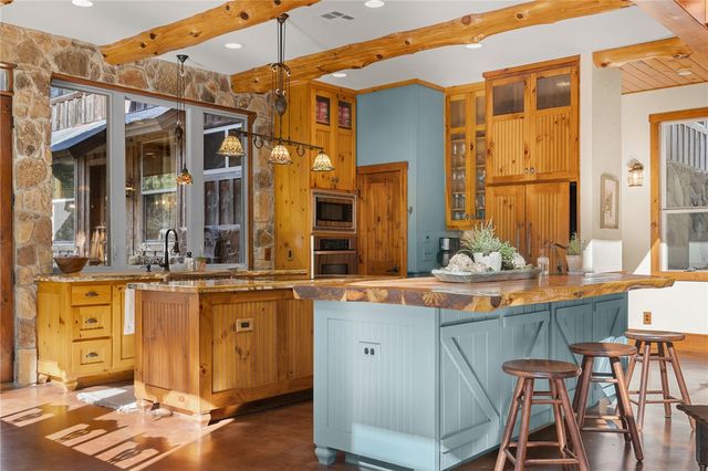 3702 County Road 151, Bedias, TX 77831