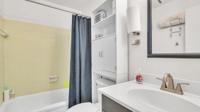 3857 Montgomery Boulevard NE APT 1233, Albuquerque, NM 87109