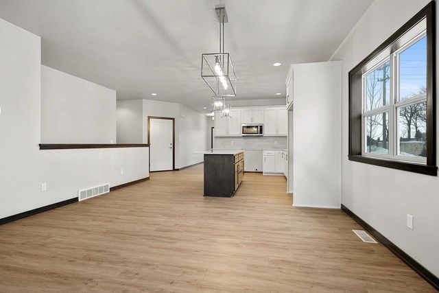 497 PAPERMILL CIRCLE, Kimberly, WI 54136