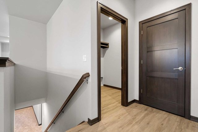 497 PAPERMILL CIRCLE, Kimberly, WI 54136