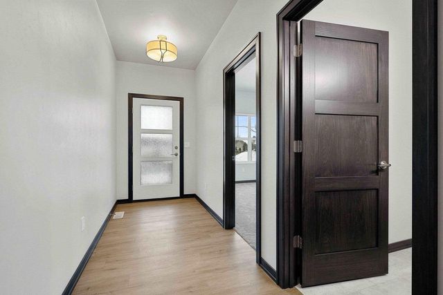 497 PAPERMILL CIRCLE, Kimberly, WI 54136