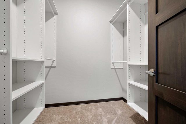 497 PAPERMILL CIRCLE, Kimberly, WI 54136