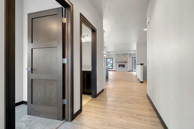 497 PAPERMILL CIRCLE, Kimberly, WI 54136