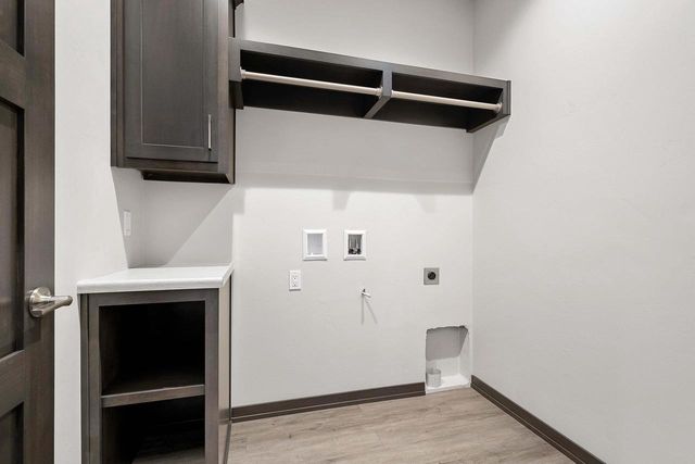 497 PAPERMILL CIRCLE, Kimberly, WI 54136