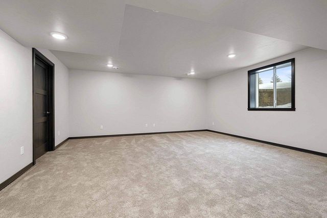 497 PAPERMILL CIRCLE, Kimberly, WI 54136