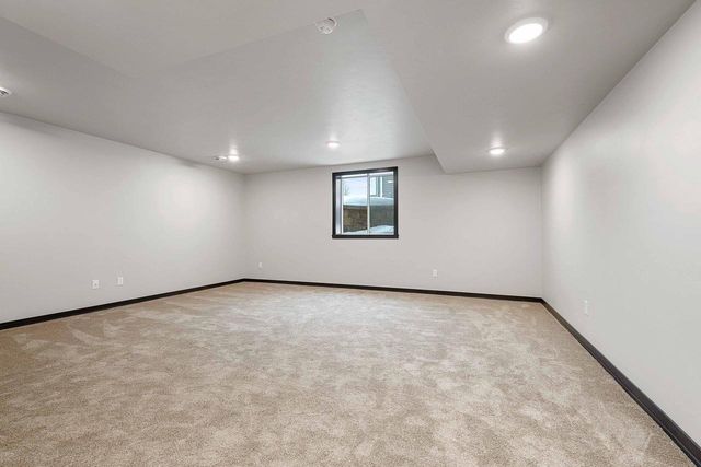 497 PAPERMILL CIRCLE, Kimberly, WI 54136