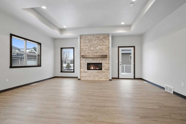 497 PAPERMILL CIRCLE, Kimberly, WI 54136