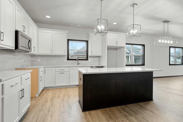 497 PAPERMILL CIRCLE, Kimberly, WI 54136