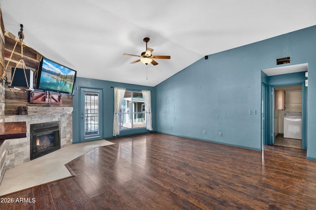 8920 W HATCHER Road, Peoria, AZ 85345