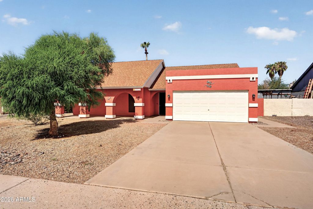 8920 W HATCHER Road, Peoria, AZ 85345