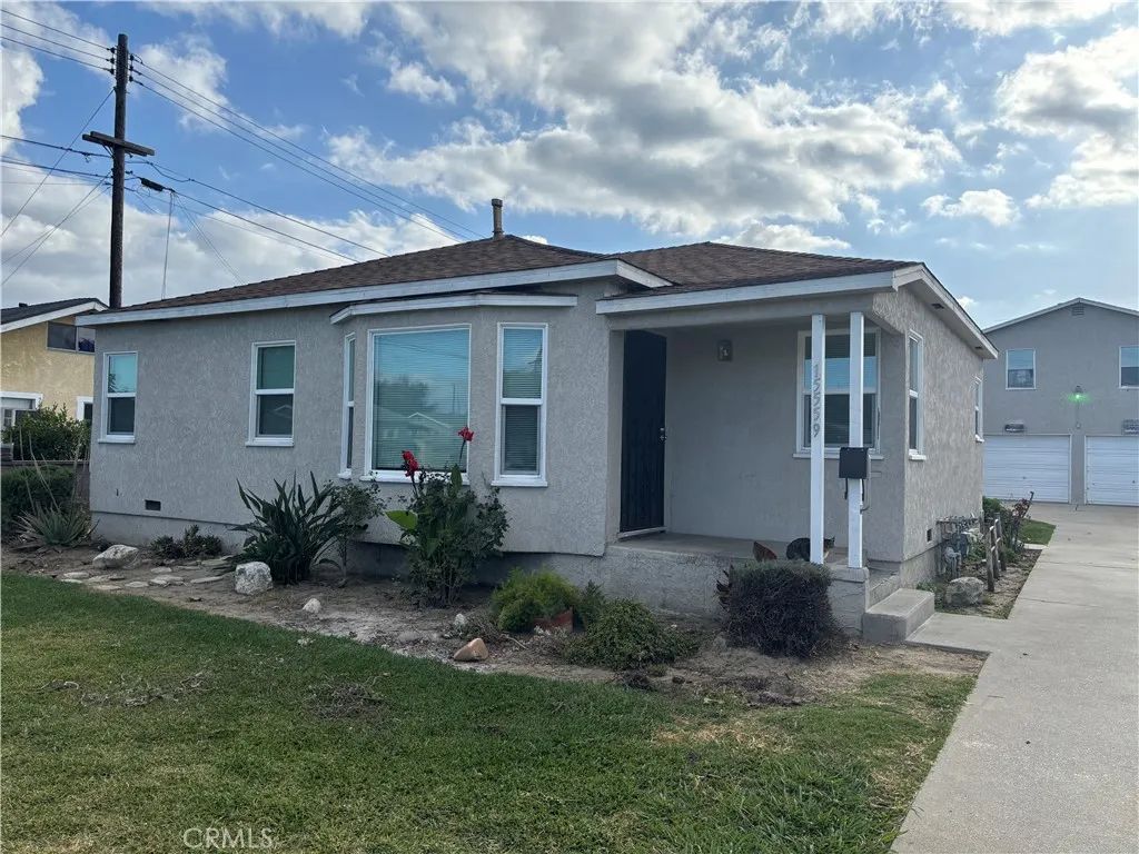 15559 Cornuta Avenue, Bellflower, CA 90706