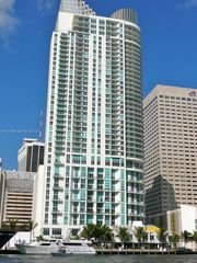 300 S Biscayne Blvd T-3201, Miami, FL 33131