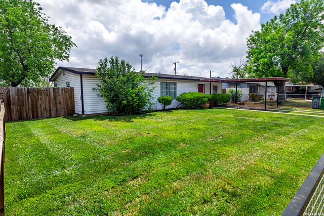 4326 Spring Oak, San Antonio, TX 78219