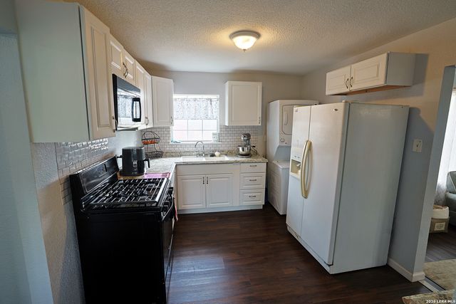 4326 Spring Oak, San Antonio, TX 78219
