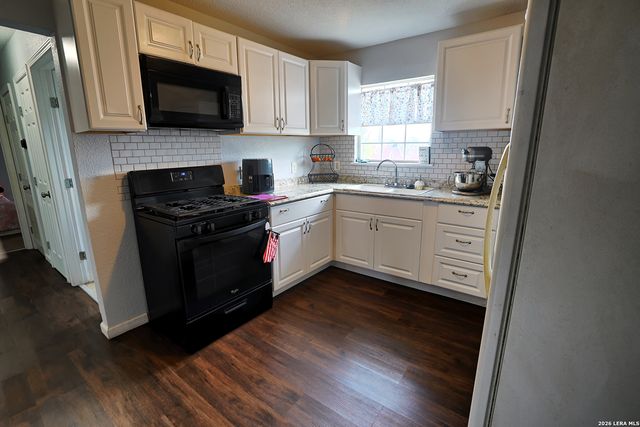 4326 Spring Oak, San Antonio, TX 78219