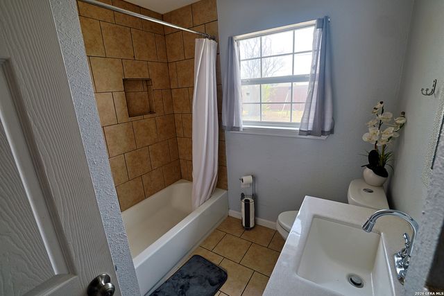 4326 Spring Oak, San Antonio, TX 78219