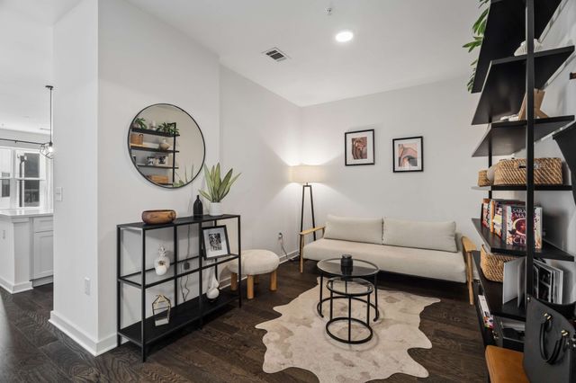 1677 54th Ave N Apt 439, Nashville, TN 37209