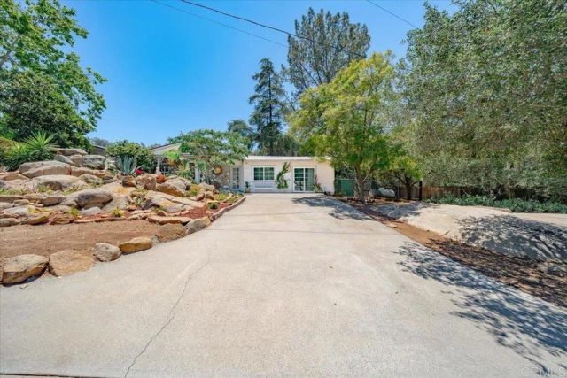 17255 Rockhouse Road, Ramona, CA 92065