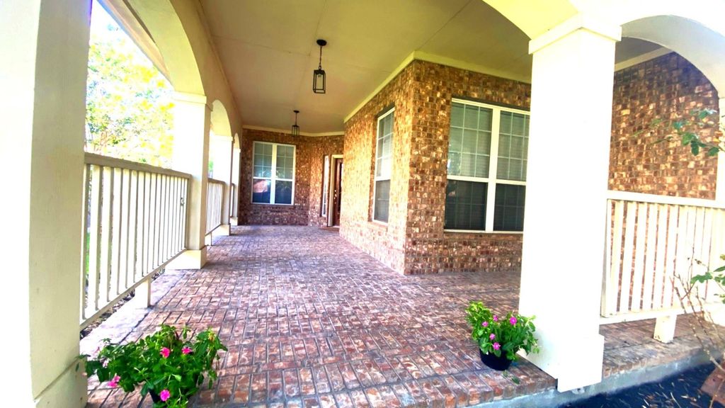 12203 Hidden River Lane, Pearland, TX 77584