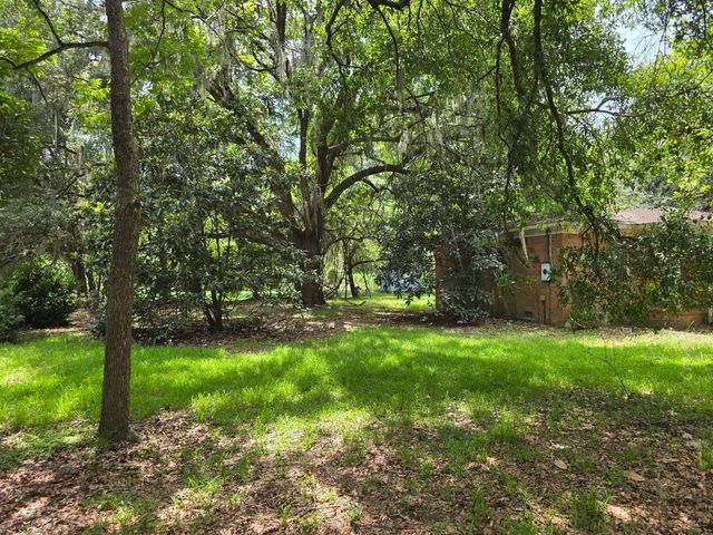 1946 River Road, Johns Island, SC 29455