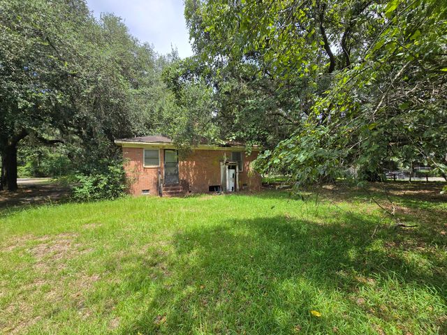 1946 River Road, Johns Island, SC 29455