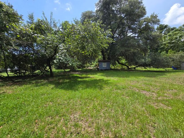 1946 River Road, Johns Island, SC 29455