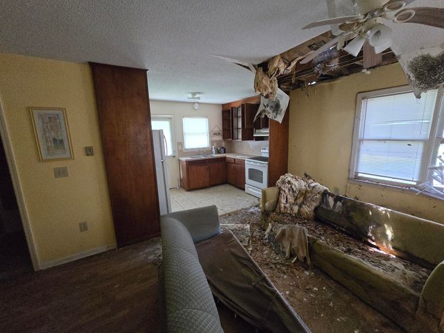 1946 River Road, Johns Island, SC 29455