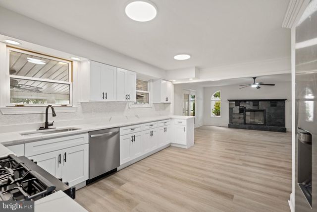 447 E PROSPECT AVE, West Berlin, NJ 08091