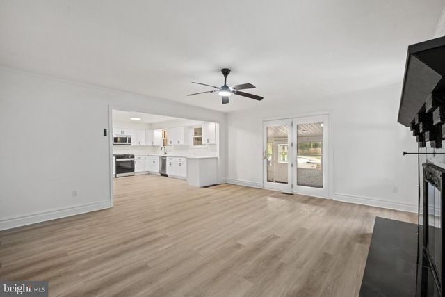 447 E PROSPECT AVE, West Berlin, NJ 08091