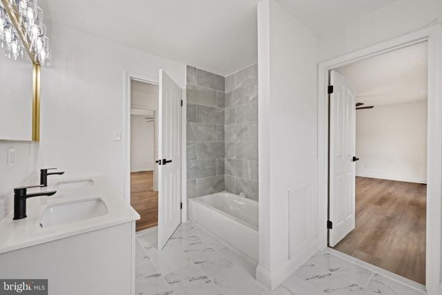 447 E PROSPECT AVE, West Berlin, NJ 08091
