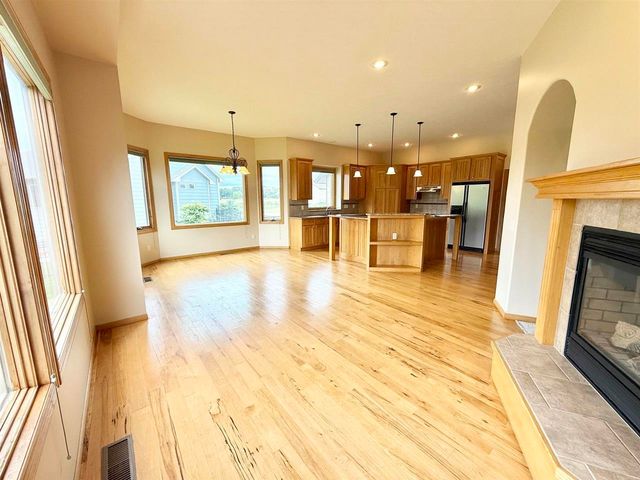 3005 N Stone Lake Dr, Augusta, KS 67010