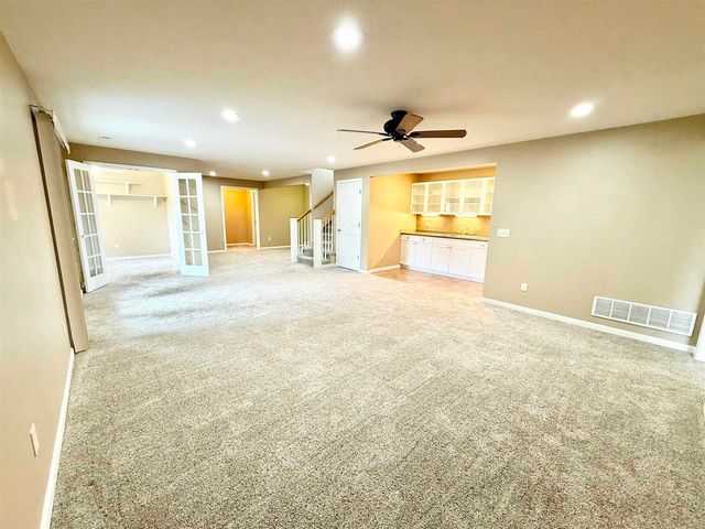 3005 N Stone Lake Dr, Augusta, KS 67010