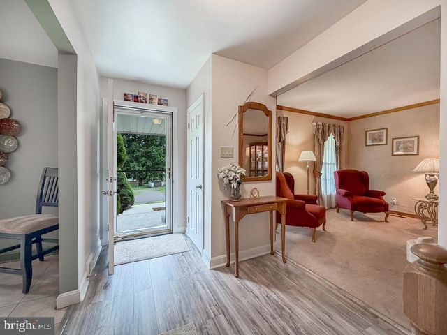 735 ROSS DR, Feasterville Trevose, PA 19053