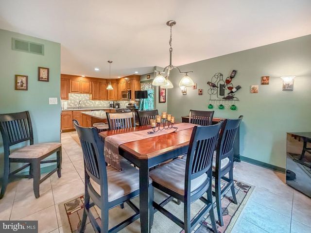 735 ROSS DR, Feasterville Trevose, PA 19053