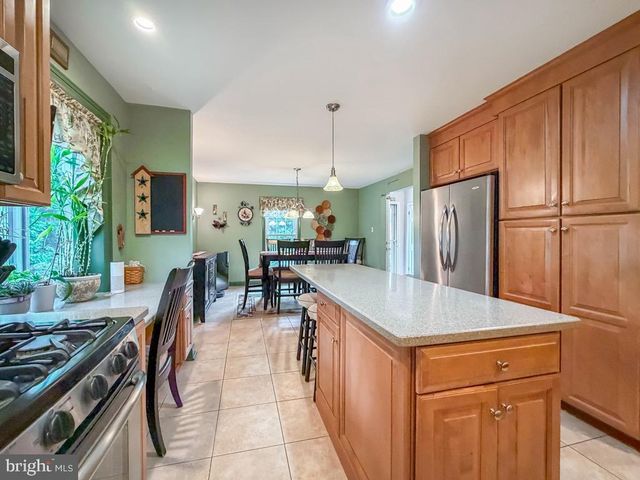 735 ROSS DR, Feasterville Trevose, PA 19053