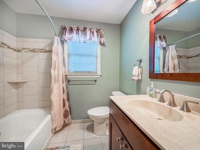 735 ROSS DR, Feasterville Trevose, PA 19053