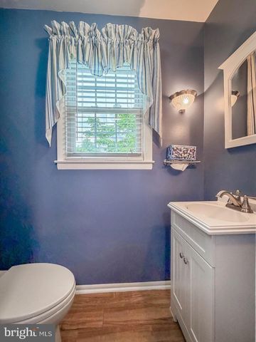 735 ROSS DR, Feasterville Trevose, PA 19053