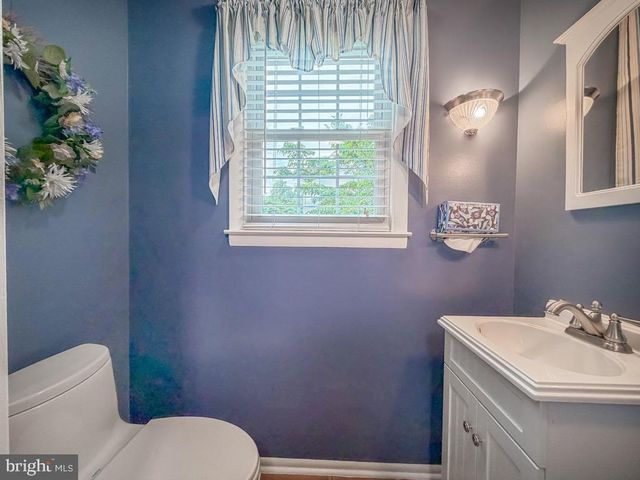 735 ROSS DR, Feasterville Trevose, PA 19053