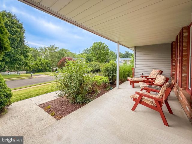 735 ROSS DR, Feasterville Trevose, PA 19053