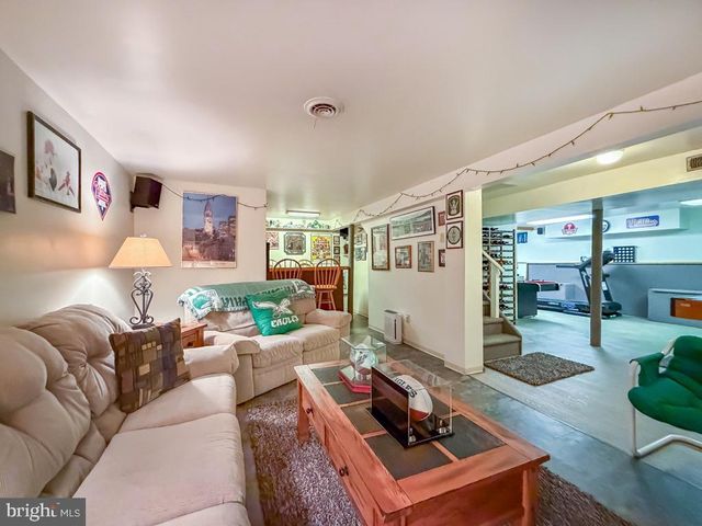735 ROSS DR, Feasterville Trevose, PA 19053